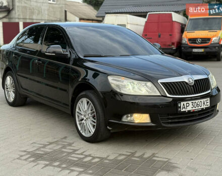 Черный Шкода Октавия, объемом двигателя 1.8 л и пробегом 200 тыс. км за 7600 $, фото 1 на Automoto.ua