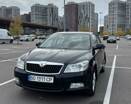 Черный Шкода Октавия, объемом двигателя 1.8 л и пробегом 287 тыс. км за 8700 $, фото 2 на Automoto.ua