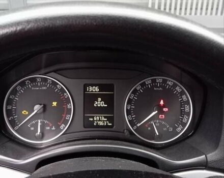 Черный Шкода Октавия, объемом двигателя 1.6 л и пробегом 279 тыс. км за 7500 $, фото 7 на Automoto.ua