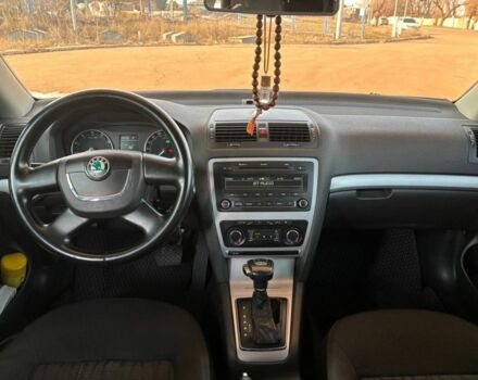 Черный Шкода Октавия, объемом двигателя 1.8 л и пробегом 240 тыс. км за 7199 $, фото 6 на Automoto.ua