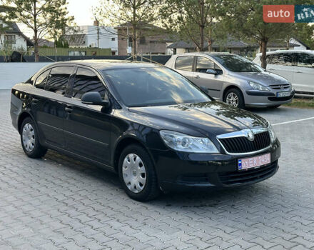 Черный Шкода Октавия, объемом двигателя 1.6 л и пробегом 178 тыс. км за 7800 $, фото 2 на Automoto.ua