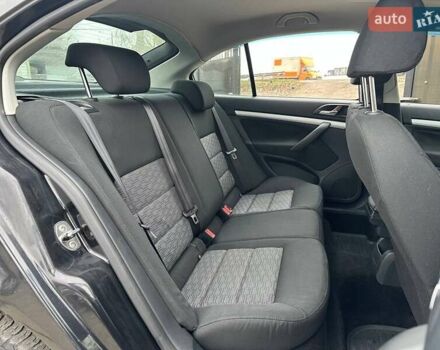 Черный Шкода Октавия, объемом двигателя 1.8 л и пробегом 206 тыс. км за 7490 $, фото 10 на Automoto.ua