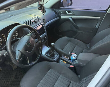 Черный Шкода Октавия, объемом двигателя 1.8 л и пробегом 181 тыс. км за 9200 $, фото 9 на Automoto.ua