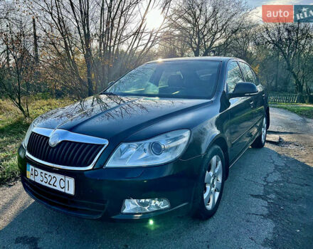 Черный Шкода Октавия, объемом двигателя 1.8 л и пробегом 328 тыс. км за 6300 $, фото 1 на Automoto.ua