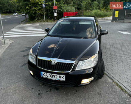 Черный Шкода Октавия, объемом двигателя 1.8 л и пробегом 180 тыс. км за 7200 $, фото 1 на Automoto.ua