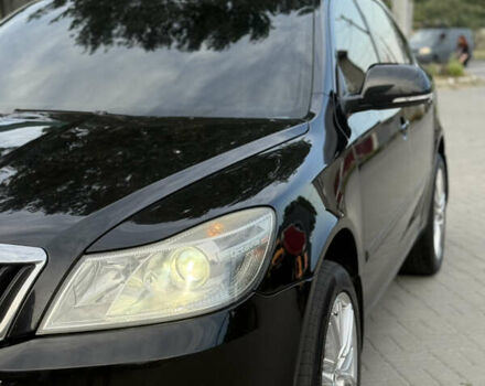 Черный Шкода Октавия, объемом двигателя 1.8 л и пробегом 200 тыс. км за 7600 $, фото 3 на Automoto.ua