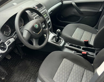 Черный Шкода Октавия, объемом двигателя 1.6 л и пробегом 117 тыс. км за 8999 $, фото 25 на Automoto.ua