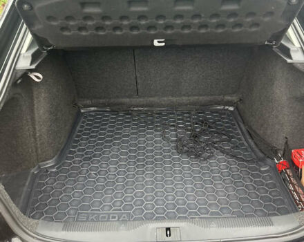 Черный Шкода Октавия, объемом двигателя 1.8 л и пробегом 205 тыс. км за 7000 $, фото 10 на Automoto.ua