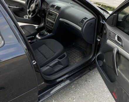 Черный Шкода Октавия, объемом двигателя 2 л и пробегом 297 тыс. км за 5800 $, фото 7 на Automoto.ua