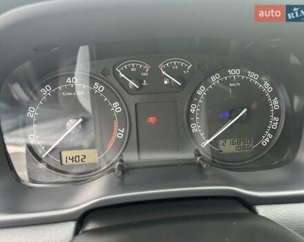 Черный Шкода Октавия, объемом двигателя 1.6 л и пробегом 216 тыс. км за 6500 $, фото 5 на Automoto.ua