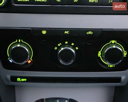 Черный Шкода Октавия, объемом двигателя 1.8 л и пробегом 201 тыс. км за 8300 $, фото 18 на Automoto.ua