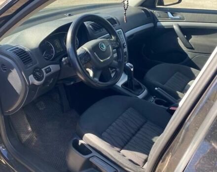 Чорний Шкода Октавія, об'ємом двигуна 1.8 л та пробігом 278 тис. км за 9100 $, фото 4 на Automoto.ua