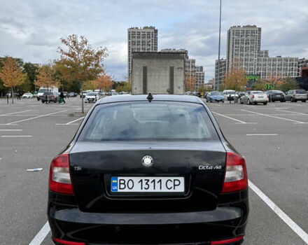 Черный Шкода Октавия, объемом двигателя 1.8 л и пробегом 287 тыс. км за 8700 $, фото 6 на Automoto.ua