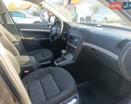 Чорний Шкода Октавія, об'ємом двигуна 1.8 л та пробігом 182 тис. км за 7600 $, фото 30 на Automoto.ua