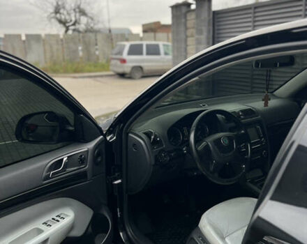 Чорний Шкода Октавія, об'ємом двигуна 2 л та пробігом 320 тис. км за 7800 $, фото 7 на Automoto.ua