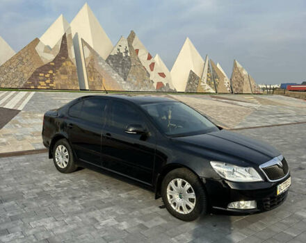 Черный Шкода Октавия, объемом двигателя 1.6 л и пробегом 226 тыс. км за 7900 $, фото 2 на Automoto.ua