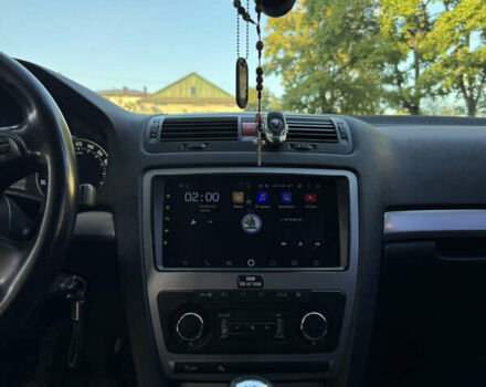 Черный Шкода Октавия, объемом двигателя 1.8 л и пробегом 181 тыс. км за 9200 $, фото 12 на Automoto.ua