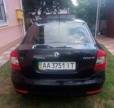 Черный Шкода Октавия, объемом двигателя 1.8 л и пробегом 140 тыс. км за 9200 $, фото 3 на Automoto.ua