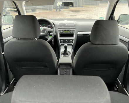 Чорний Шкода Октавія, об'ємом двигуна 1.6 л та пробігом 167 тис. км за 8150 $, фото 21 на Automoto.ua