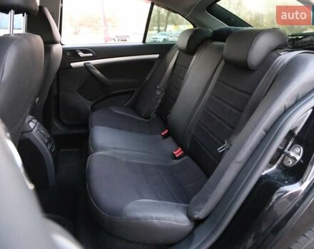 Черный Шкода Октавия, объемом двигателя 1.8 л и пробегом 201 тыс. км за 8300 $, фото 9 на Automoto.ua