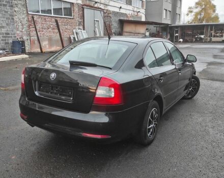 Черный Шкода Октавия, объемом двигателя 0 л и пробегом 174 тыс. км за 3400 $, фото 1 на Automoto.ua