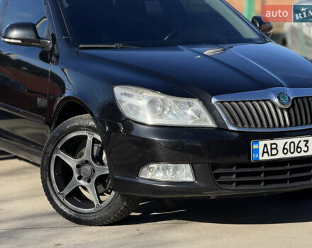 Черный Шкода Октавия, объемом двигателя 1.6 л и пробегом 230 тыс. км за 6999 $, фото 4 на Automoto.ua