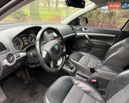 Чорний Шкода Октавія, об'ємом двигуна 2 л та пробігом 210 тис. км за 10490 $, фото 11 на Automoto.ua