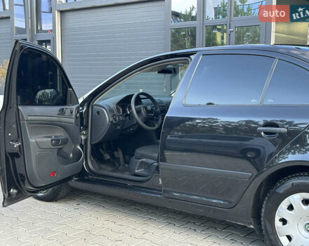 Черный Шкода Октавия, объемом двигателя 1.6 л и пробегом 178 тыс. км за 7800 $, фото 21 на Automoto.ua