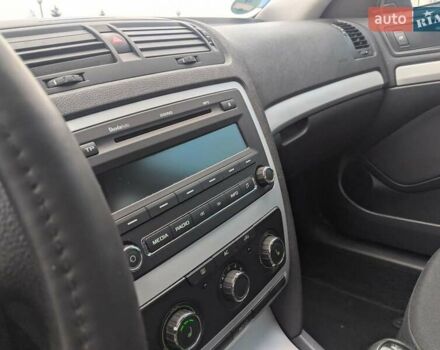 Черный Шкода Октавия, объемом двигателя 0 л и пробегом 110 тыс. км за 7100 $, фото 16 на Automoto.ua