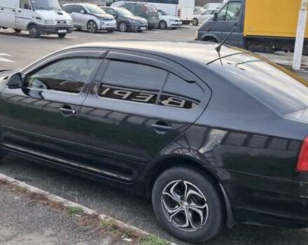 Черный Шкода Октавия, объемом двигателя 1.8 л и пробегом 200 тыс. км за 8300 $, фото 4 на Automoto.ua