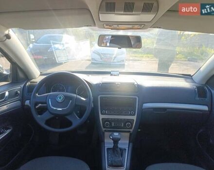 Чорний Шкода Октавія, об'ємом двигуна 1.8 л та пробігом 182 тис. км за 7600 $, фото 19 на Automoto.ua