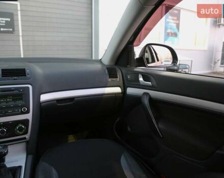 Черный Шкода Октавия, объемом двигателя 1.8 л и пробегом 201 тыс. км за 8300 $, фото 14 на Automoto.ua