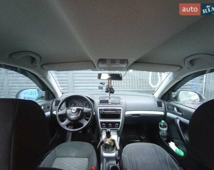 Черный Шкода Октавия, объемом двигателя 1.6 л и пробегом 279 тыс. км за 7500 $, фото 16 на Automoto.ua