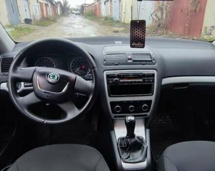 Чорний Шкода Октавія, об'ємом двигуна 1.6 л та пробігом 279 тис. км за 7200 $, фото 27 на Automoto.ua