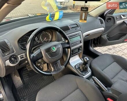 Черный Шкода Октавия, объемом двигателя 1.6 л и пробегом 320 тыс. км за 7300 $, фото 9 на Automoto.ua