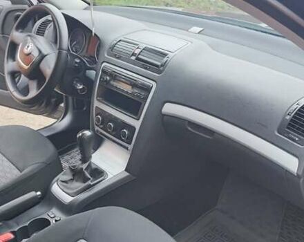 Чорний Шкода Октавія, об'ємом двигуна 1.6 л та пробігом 279 тис. км за 7200 $, фото 22 на Automoto.ua