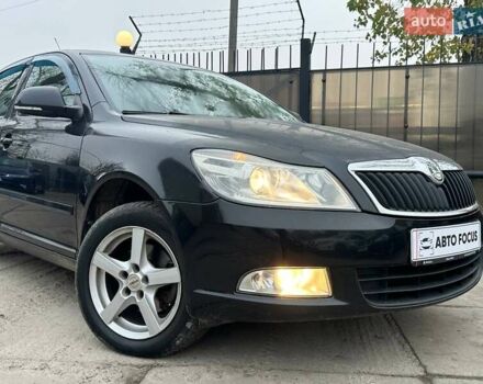 Черный Шкода Октавия, объемом двигателя 1.8 л и пробегом 206 тыс. км за 7490 $, фото 3 на Automoto.ua