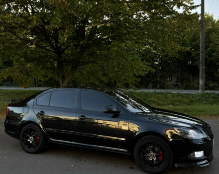 Черный Шкода Октавия, объемом двигателя 1.8 л и пробегом 181 тыс. км за 9200 $, фото 4 на Automoto.ua