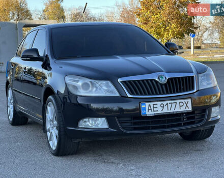 Черный Шкода Октавия, объемом двигателя 1.8 л и пробегом 199 тыс. км за 8200 $, фото 6 на Automoto.ua