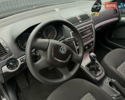 Чорний Шкода Октавія, об'ємом двигуна 1.6 л та пробігом 172 тис. км за 8300 $, фото 17 на Automoto.ua