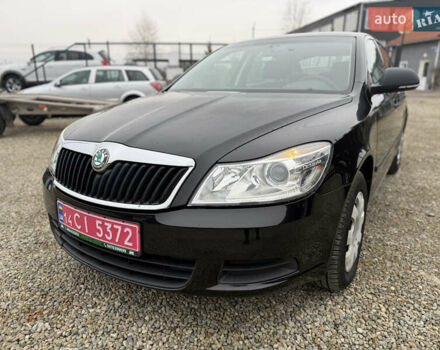 Черный Шкода Октавия, объемом двигателя 1.6 л и пробегом 242 тыс. км за 7250 $, фото 2 на Automoto.ua