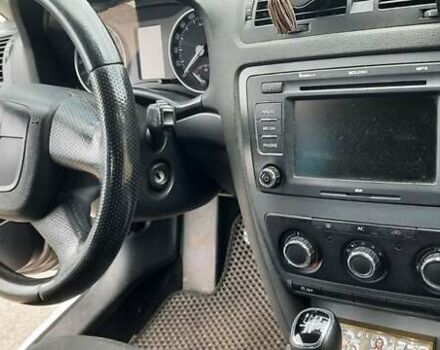 Чорний Шкода Октавія, об'ємом двигуна 1.6 л та пробігом 300 тис. км за 8500 $, фото 2 на Automoto.ua