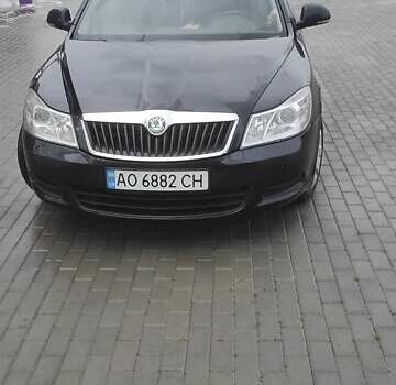 Шкода Октавия 2011 в Ужгороде на Automoto.ua Черный Шкода Октавия, объемом двигателя 1.6 л и пробегом 270 тыс. км за 7200 $, фото 3 на Automoto.ua