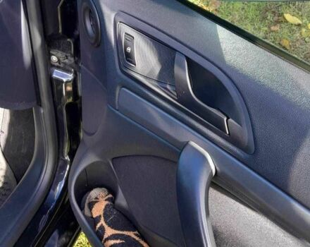 Черный Шкода Октавия, объемом двигателя 1.6 л и пробегом 240 тыс. км за 8000 $, фото 2 на Automoto.ua