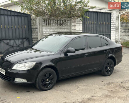 Черный Шкода Октавия, объемом двигателя 1.6 л и пробегом 310 тыс. км за 7500 $, фото 1 на Automoto.ua