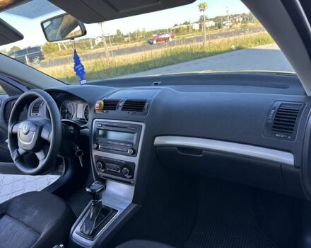 Черный Шкода Октавия, объемом двигателя 2 л и пробегом 237 тыс. км за 7600 $, фото 14 на Automoto.ua