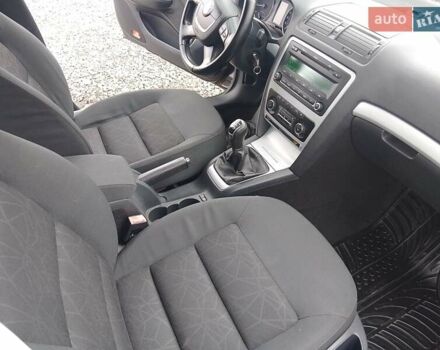 Черный Шкода Октавия, объемом двигателя 1.8 л и пробегом 250 тыс. км за 7800 $, фото 20 на Automoto.ua