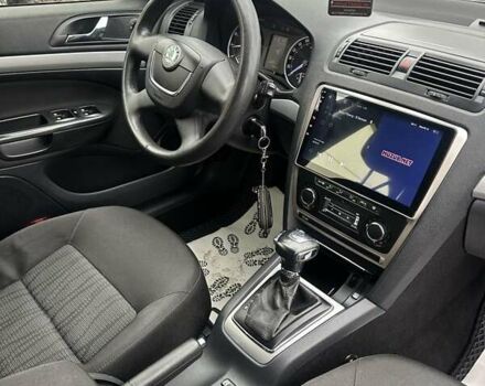 Черный Шкода Октавия, объемом двигателя 1.8 л и пробегом 178 тыс. км за 7700 $, фото 19 на Automoto.ua