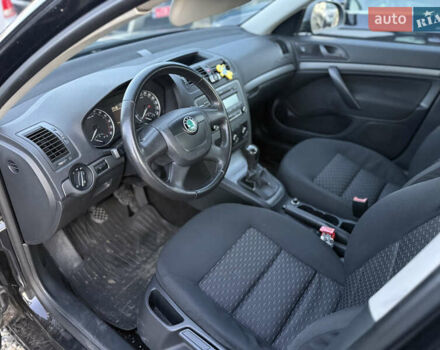 Шкода Октавія 2011 у Калуше на Automoto.ua Чорний Шкода Октавія, об'ємом двигуна 1.6 л та пробігом 300 тис. км за 7250 $, фото 9 на Automoto.ua