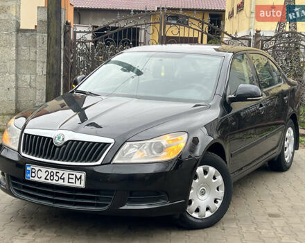 Черный Шкода Октавия, объемом двигателя 1.6 л и пробегом 216 тыс. км за 7300 $, фото 3 на Automoto.ua